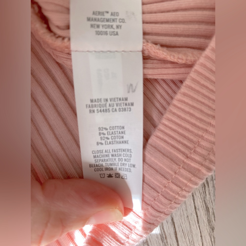 Brand New With Tags. Size M, long sleeve light pink top. Aerie brand - Picture 5 of 5